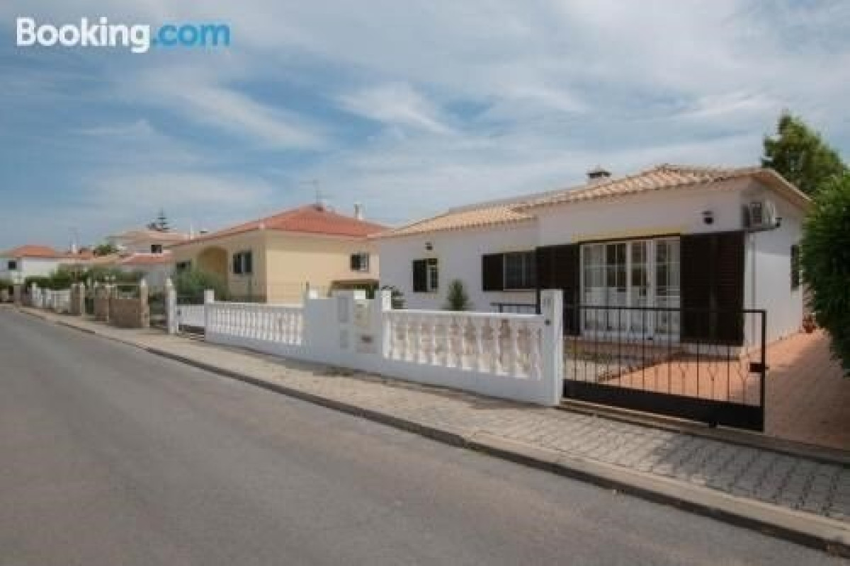 Casa Novo Horizonte by Portucasa
