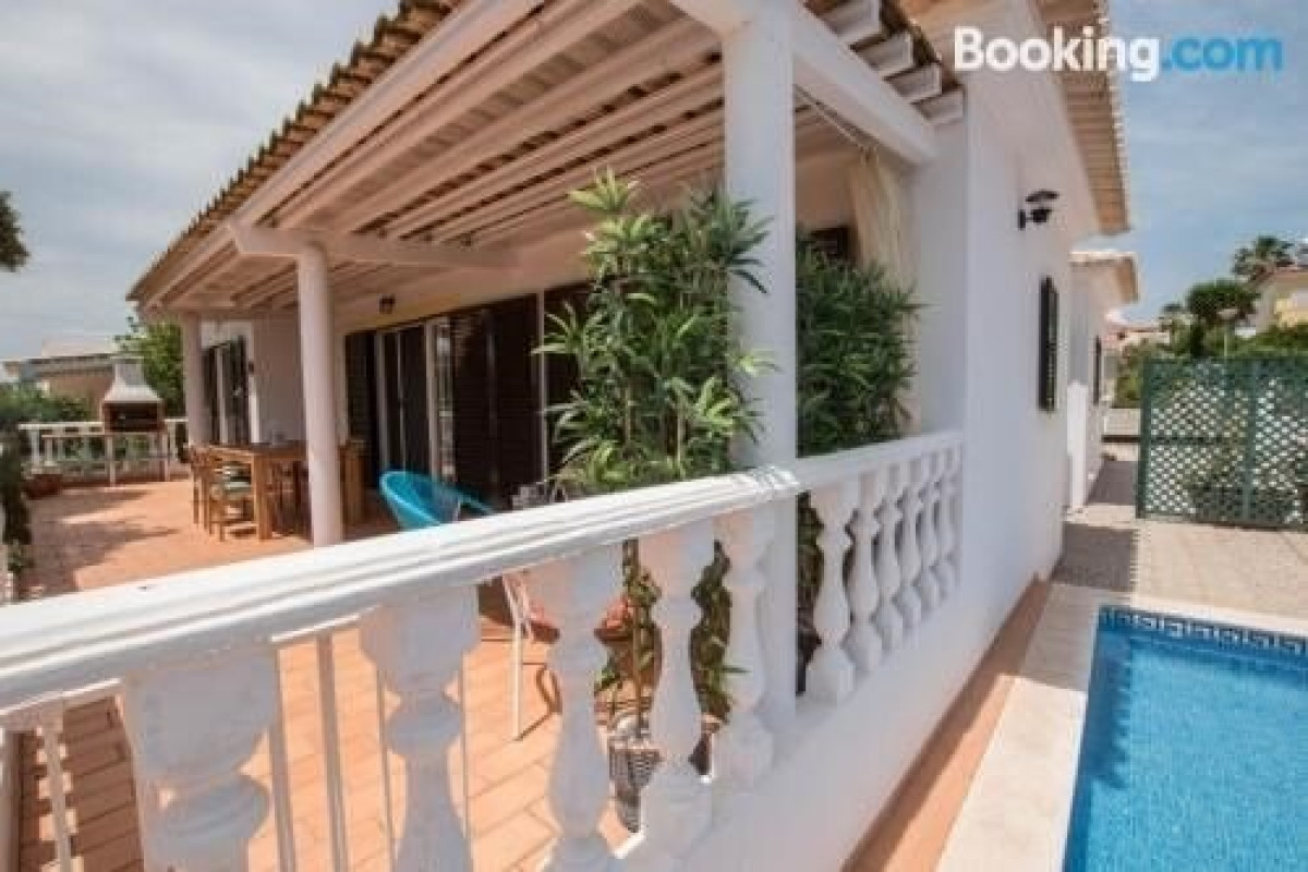 Casa Novo Horizonte by Portucasa