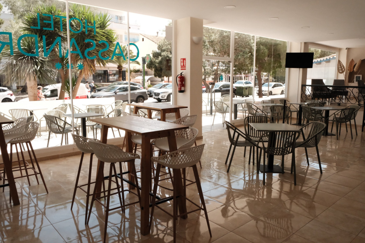 Cassandra Hotel