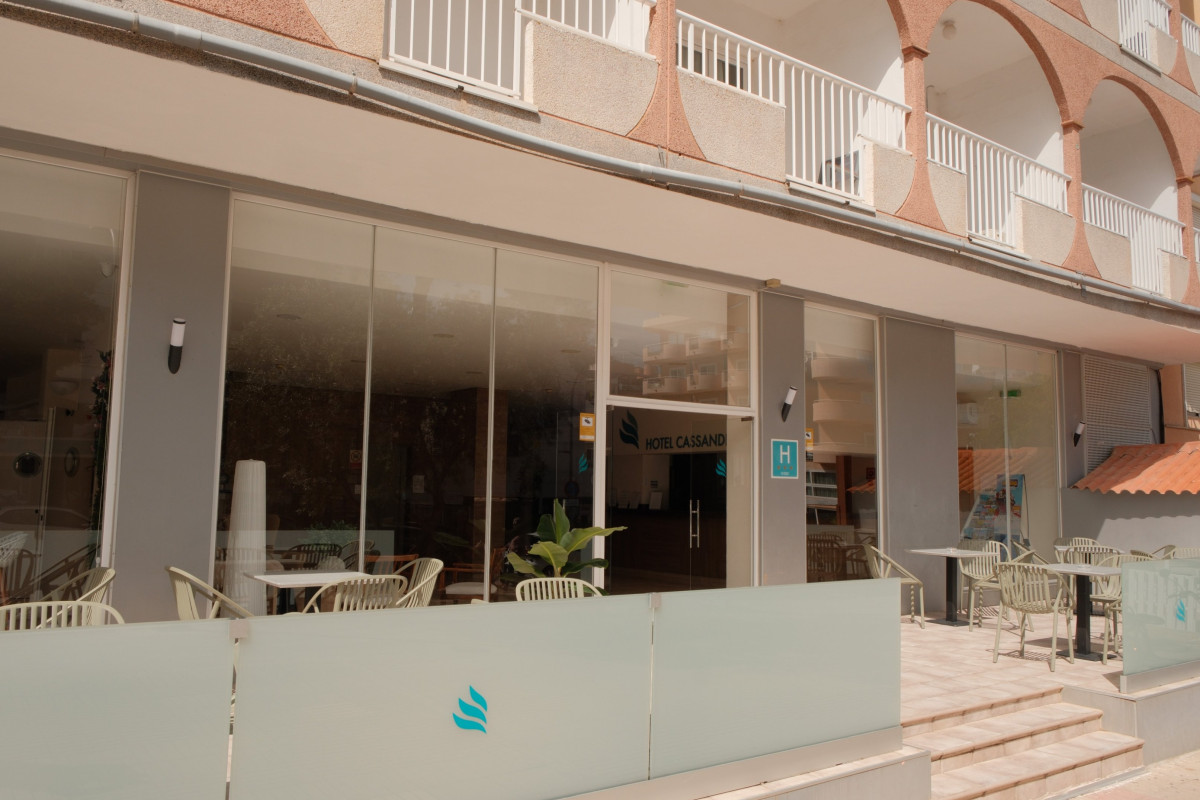 Cassandra Hotel
