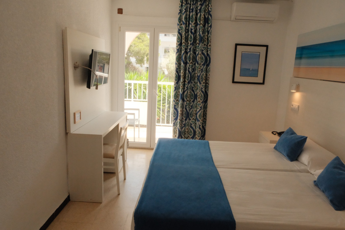 Cassandra Hotel
