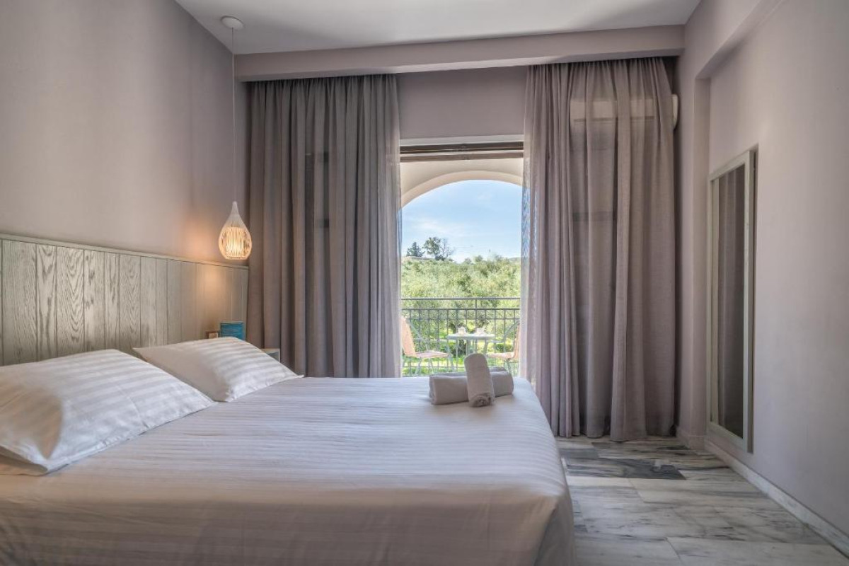 CASTELLI HOTEL - AGIOS SOSTIS (ADULTS ONLY OVER 16 YO)