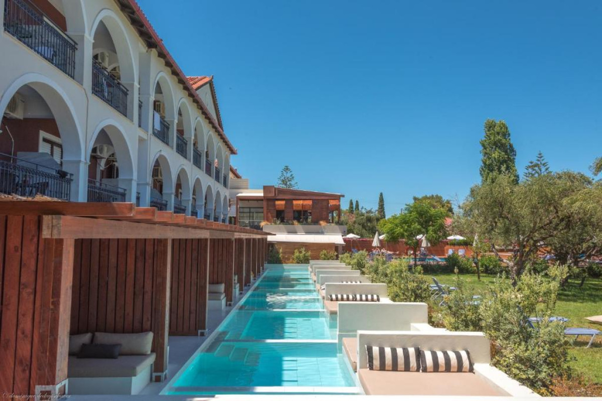 CASTELLI HOTEL - AGIOS SOSTIS (ADULTS ONLY OVER 16 YO)