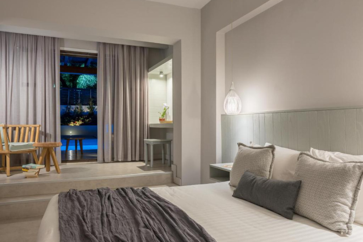 CASTELLI HOTEL - AGIOS SOSTIS (ADULTS ONLY OVER 16 YO)
