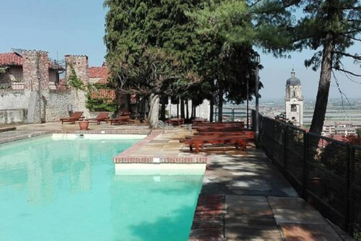 Castello Rosso