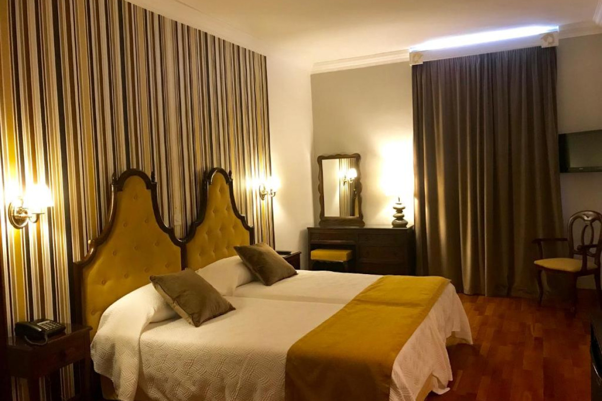 Castille Hotel