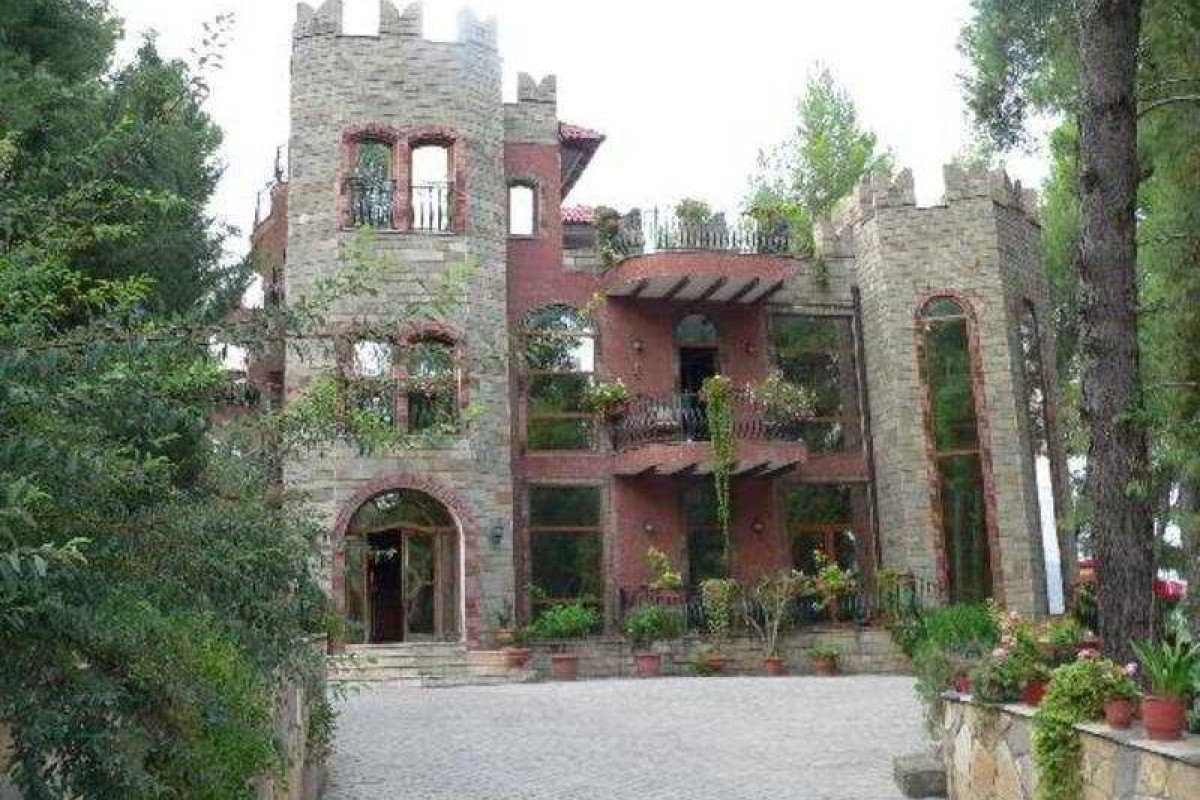 Castle Park Berat