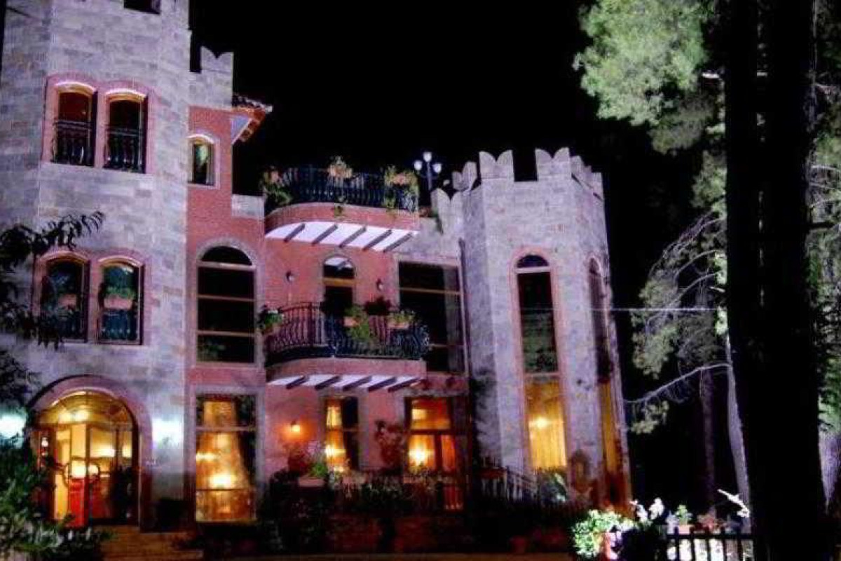 Castle Park Berat