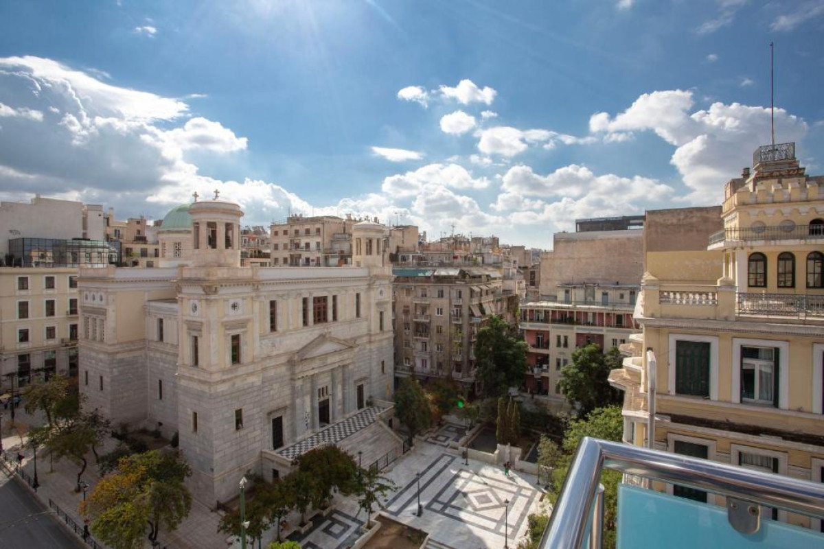 Casual Kubic Athens