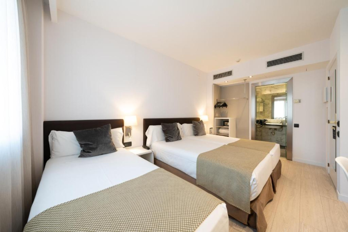 Hotel Catalonia Albeniz