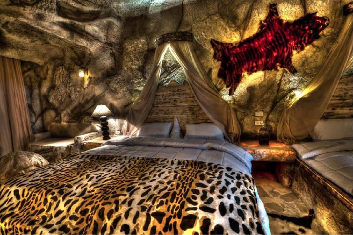 CAVES BEACH  (ADULT ONLY)