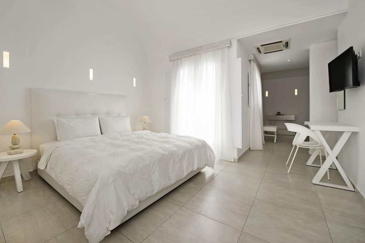 Cavo Bianco Santorini