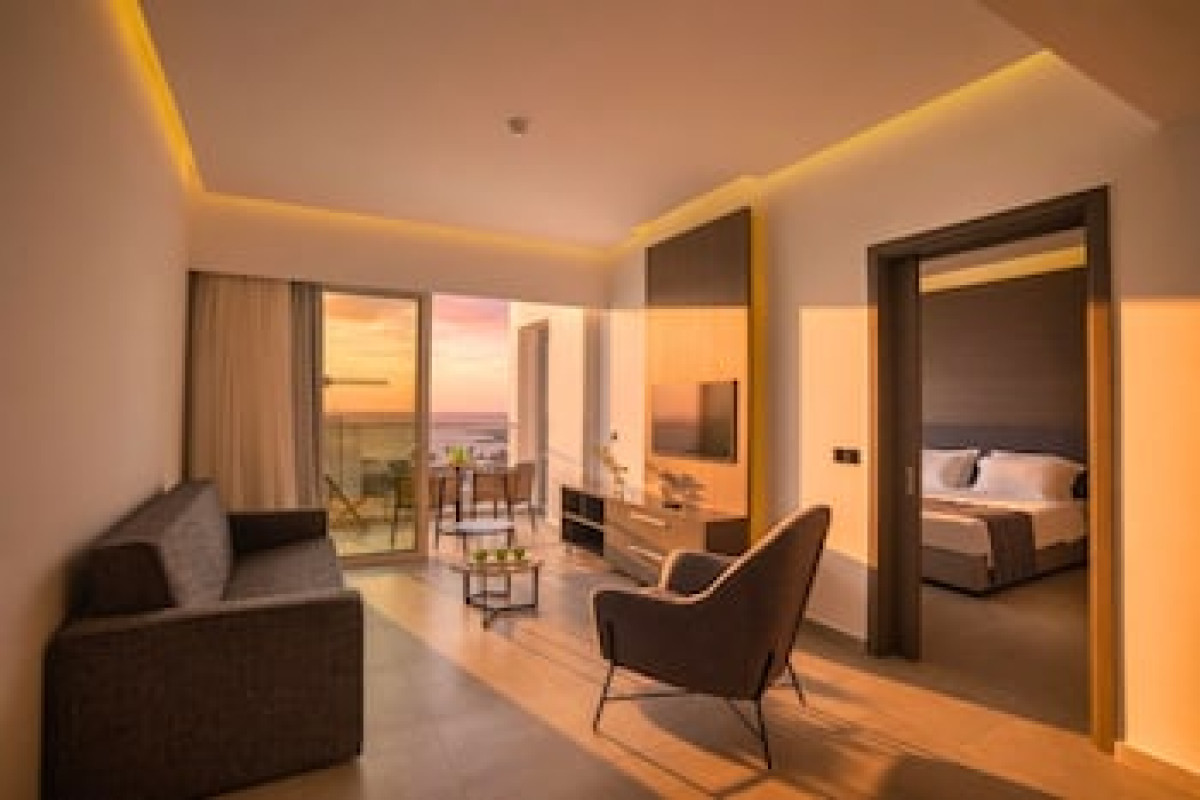 CAVO MARIS BEACH