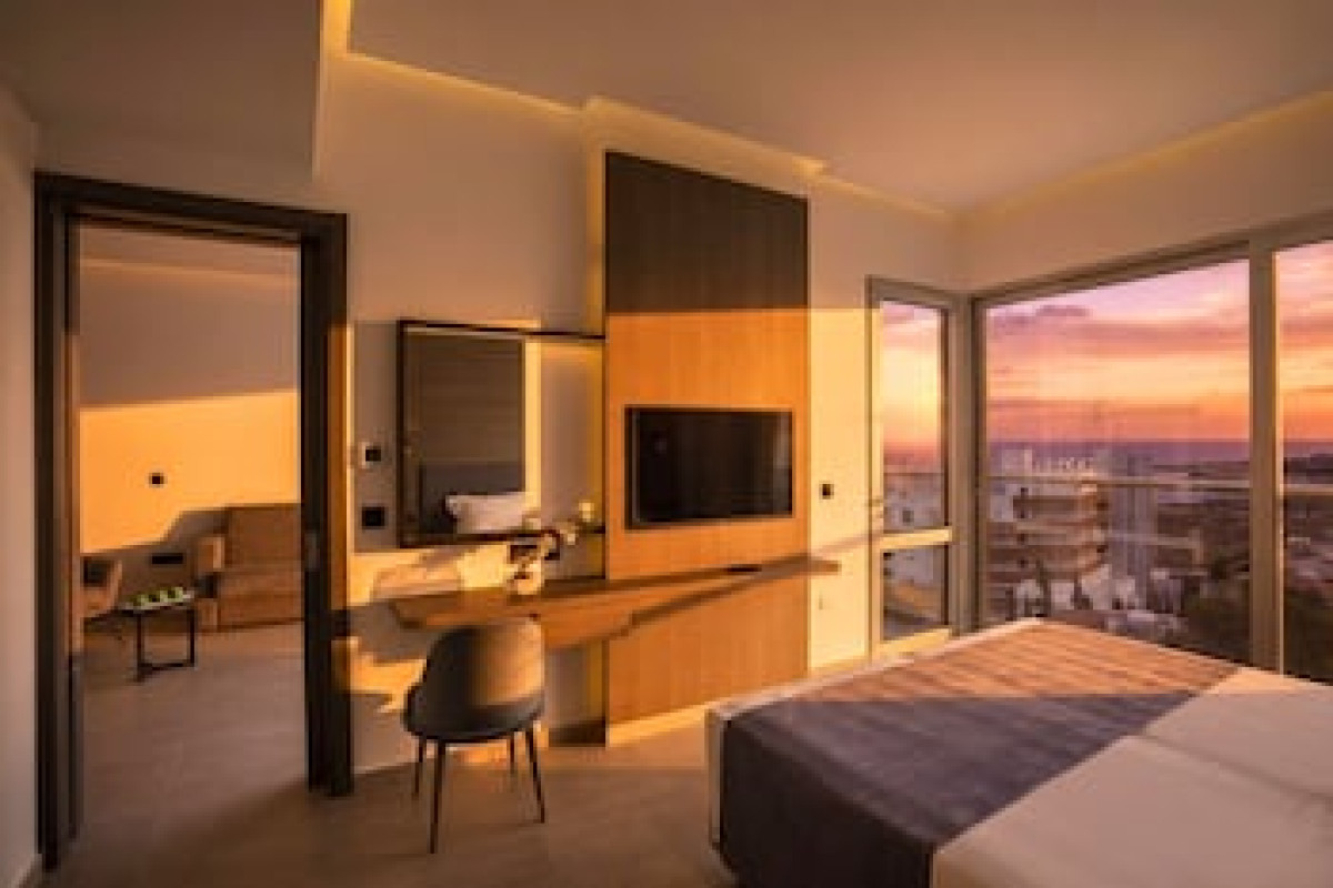 CAVO MARIS BEACH