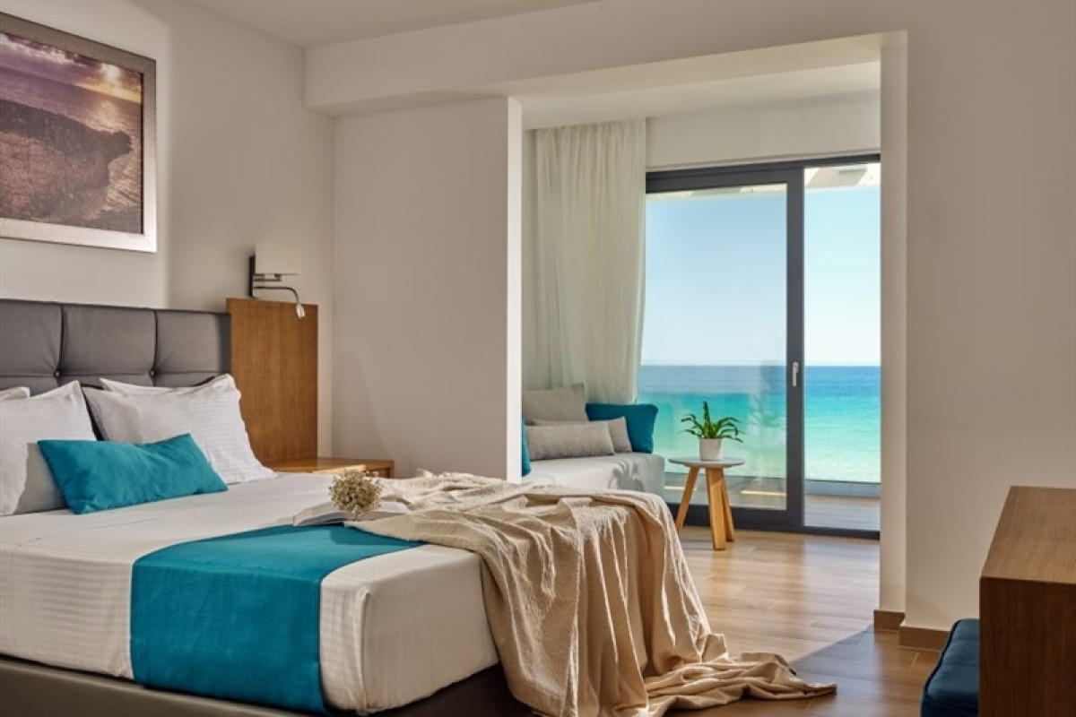 CAVO ORIENT BEACH