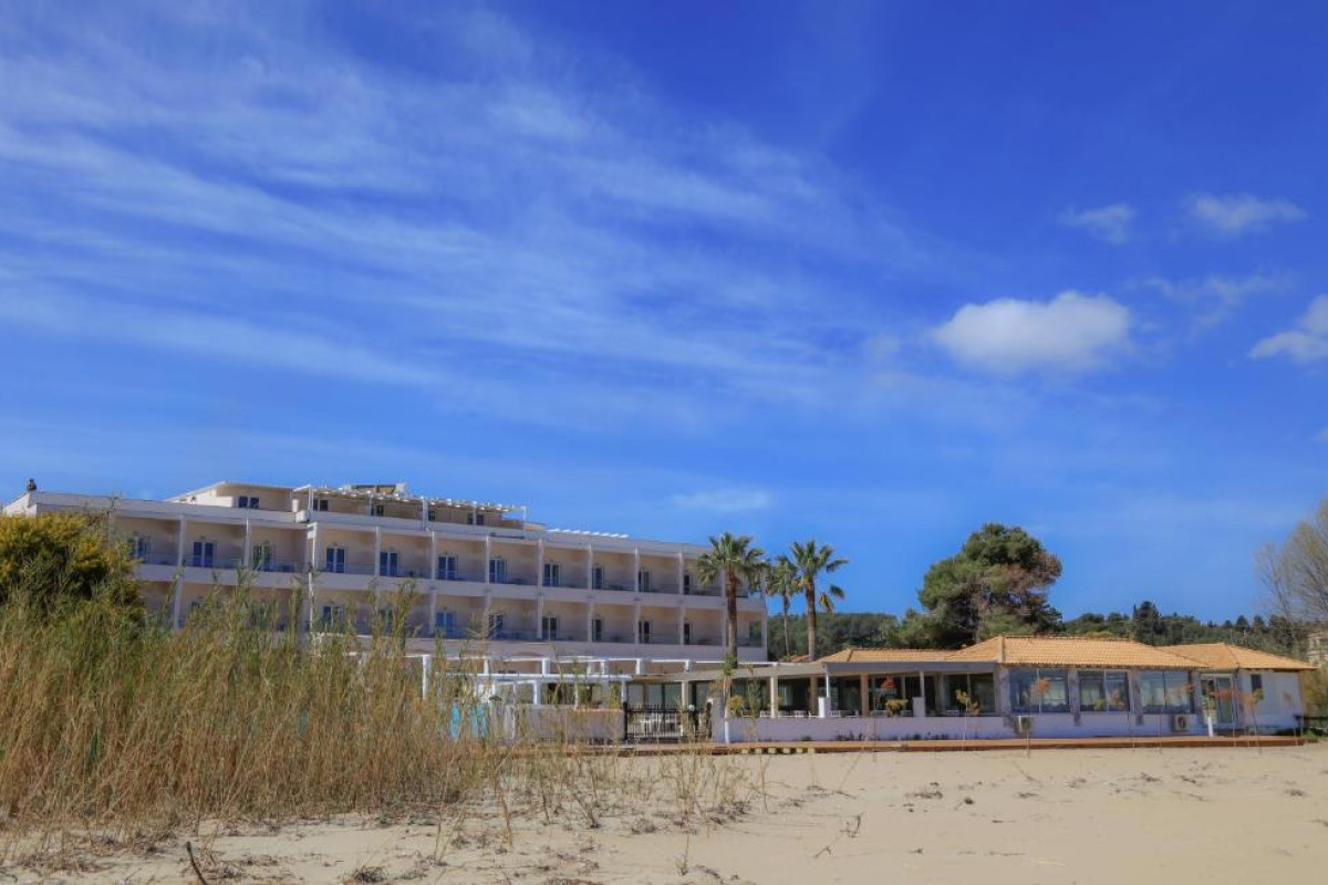 Cavomarina Beach Hotel