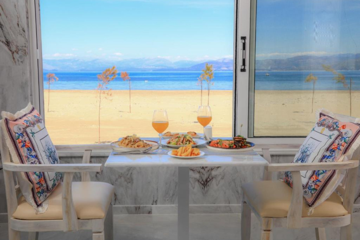 Cavomarina Beach Hotel