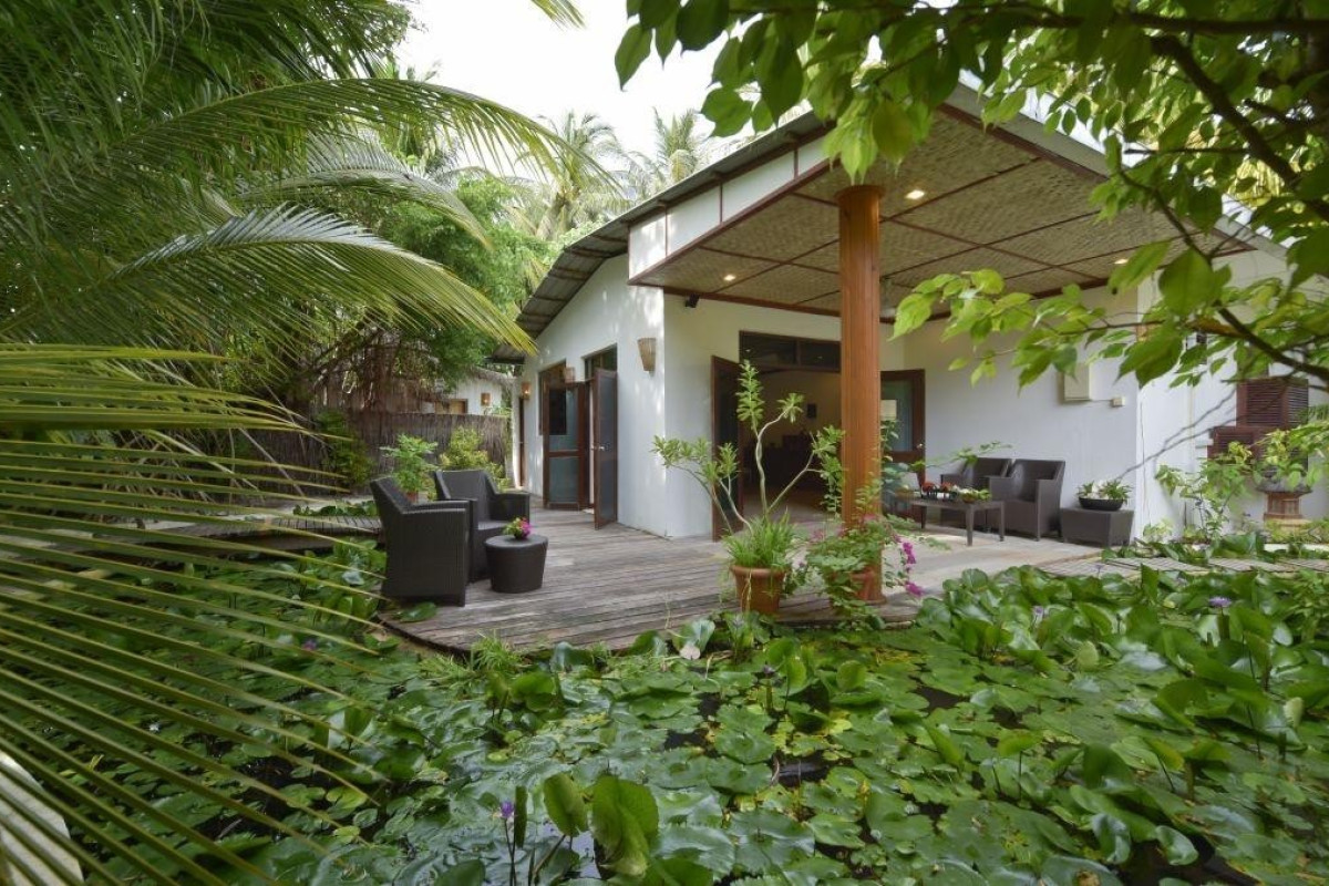 Angaga Island Resort & Spa