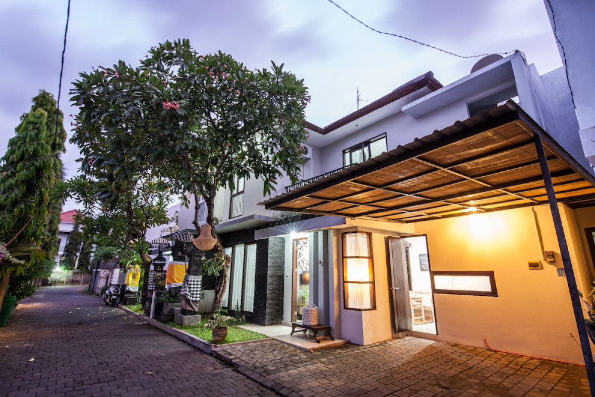 Cecilya House Balian