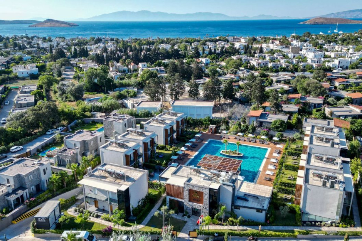 CELESTE BELLA LUXURY