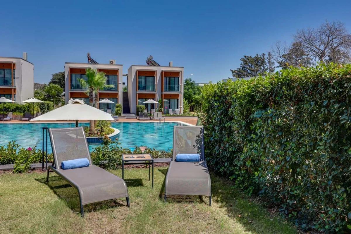 CELESTE BELLA LUXURY