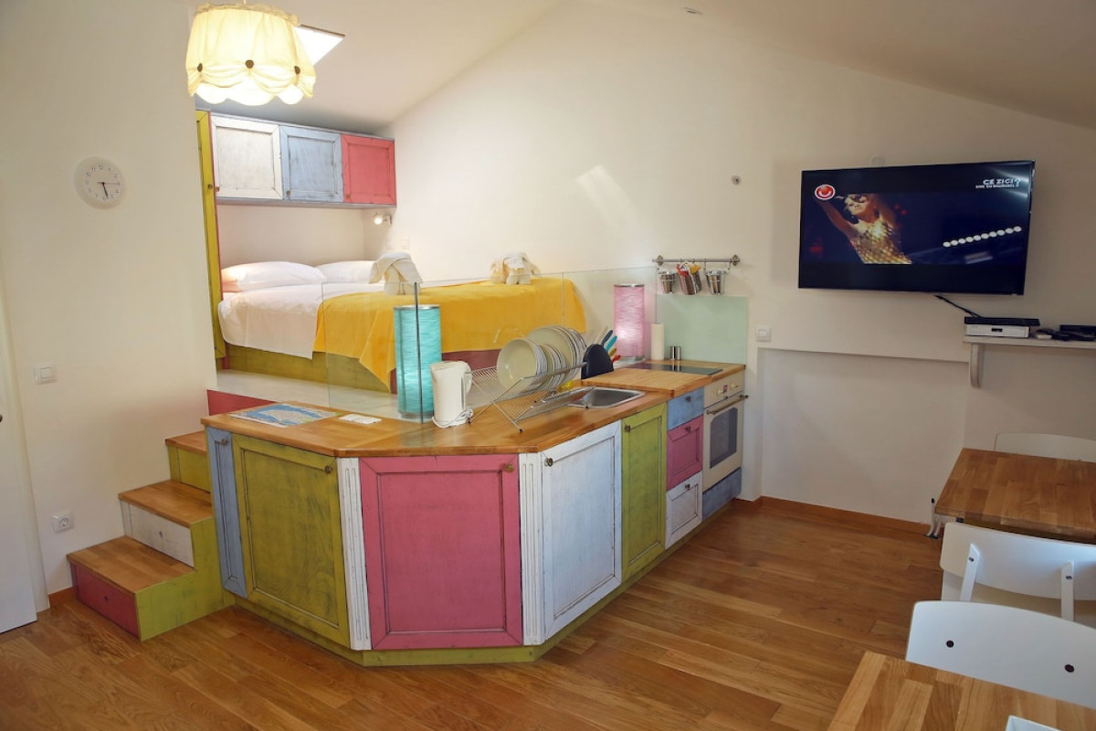 CENTRAL APARTMENTS INTEGRATED HOTEL