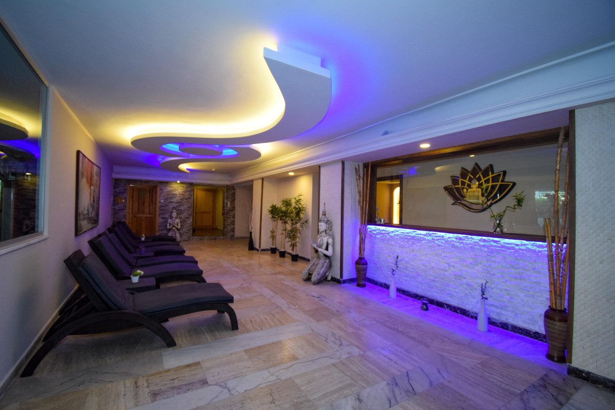 LETOILE HOTEL
