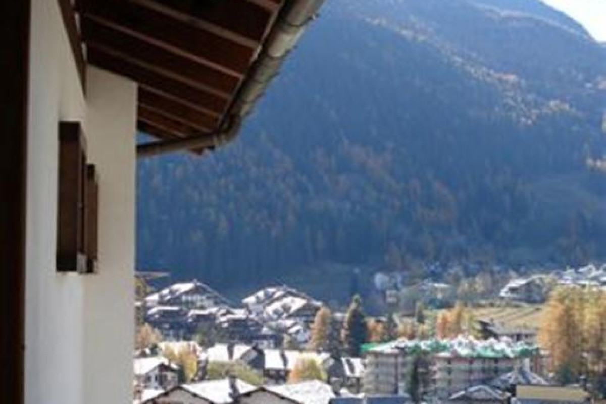 Chalet Mew
