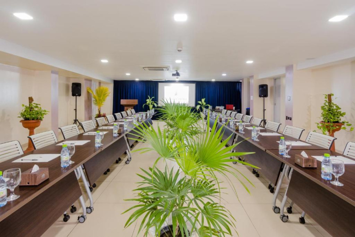 Hotel Champa Central