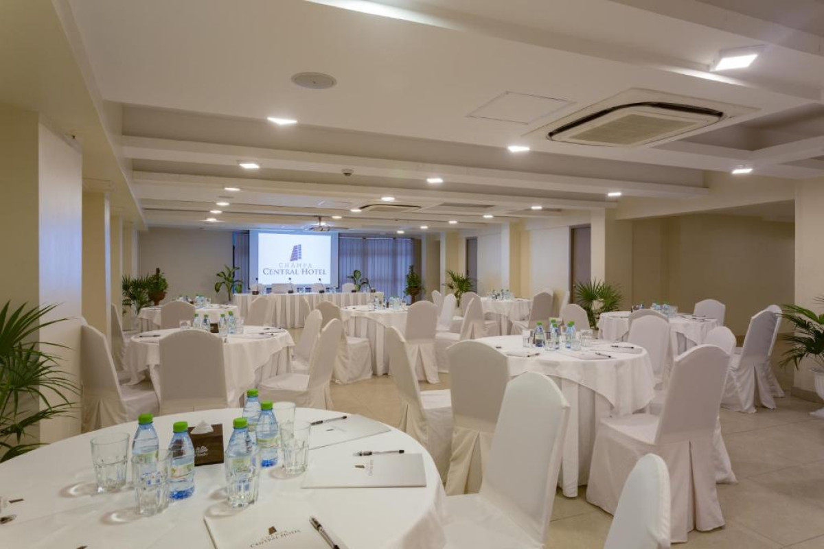 Hotel Champa Central