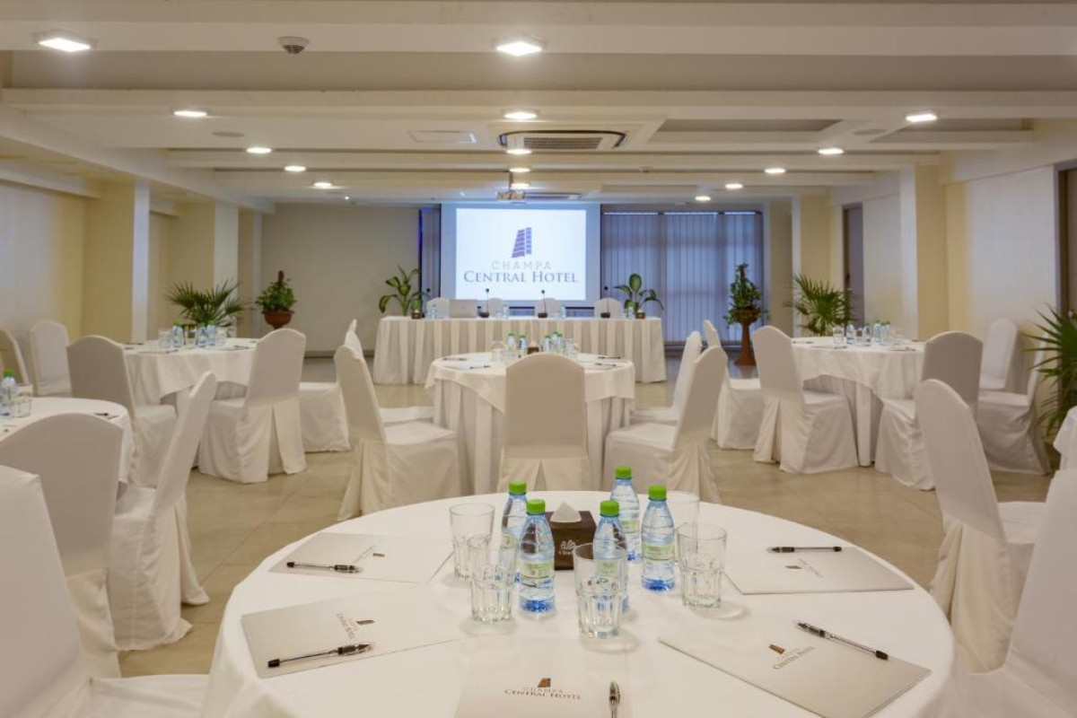 Hotel Champa Central