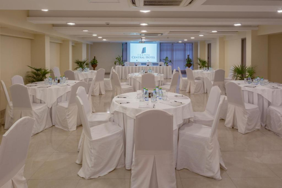 Hotel Champa Central