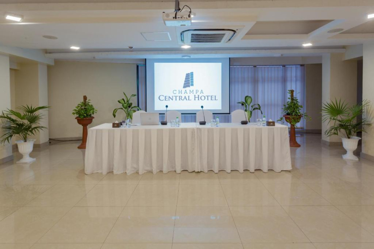 Hotel Champa Central