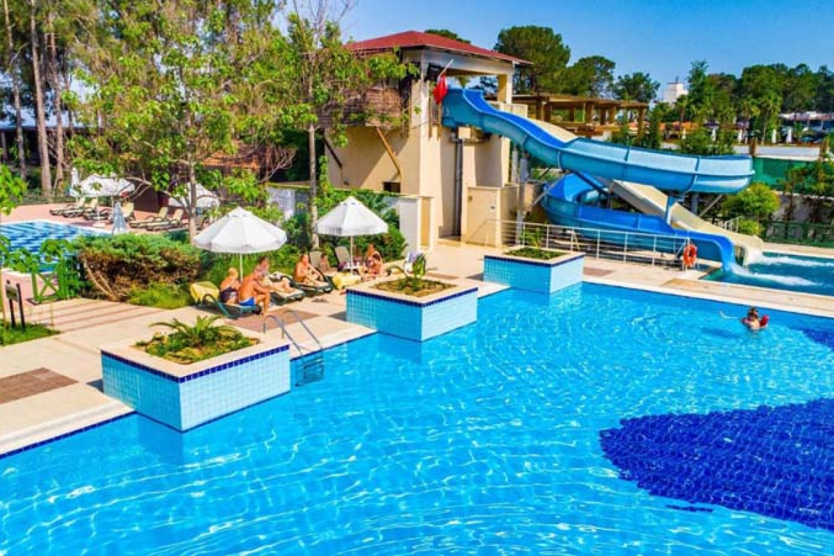 CHAMPION HOLIDAY VILLAGE