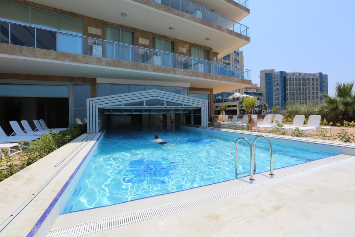 CHARISMA DELUXE HOTEL