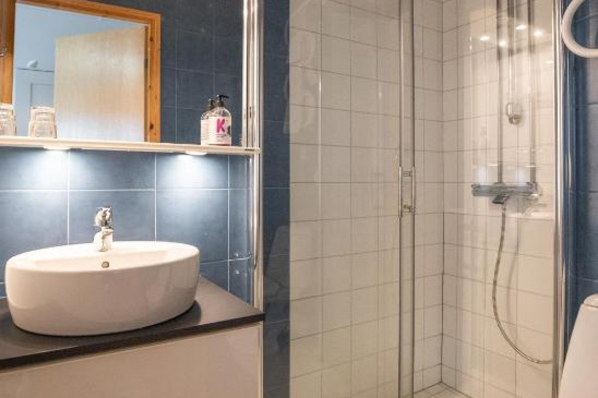 Charter Laponia - Hotel Karhu