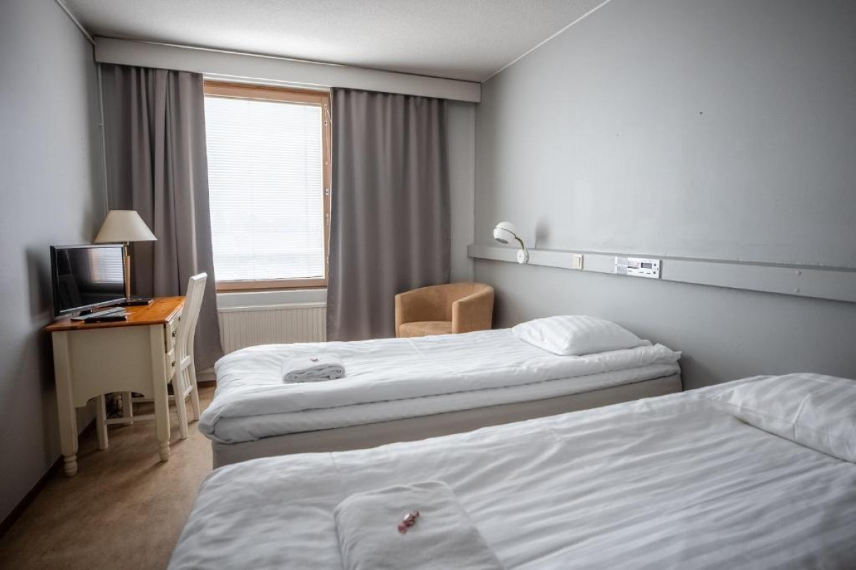 Charter Laponia - Hotel Karhu