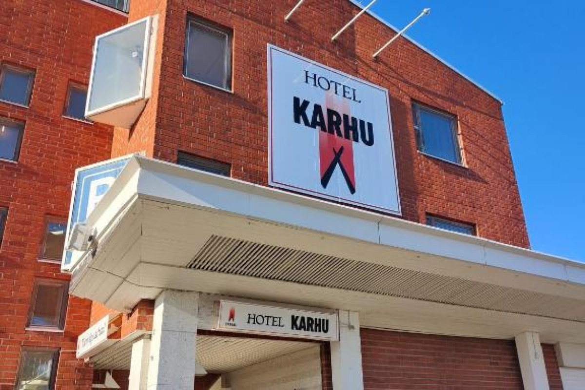 Charter Laponia - Hotel Karhu