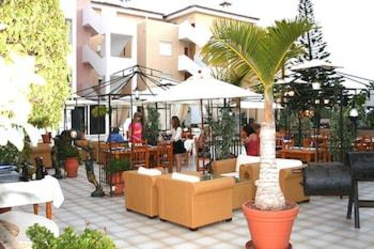 Chayofa Country Club