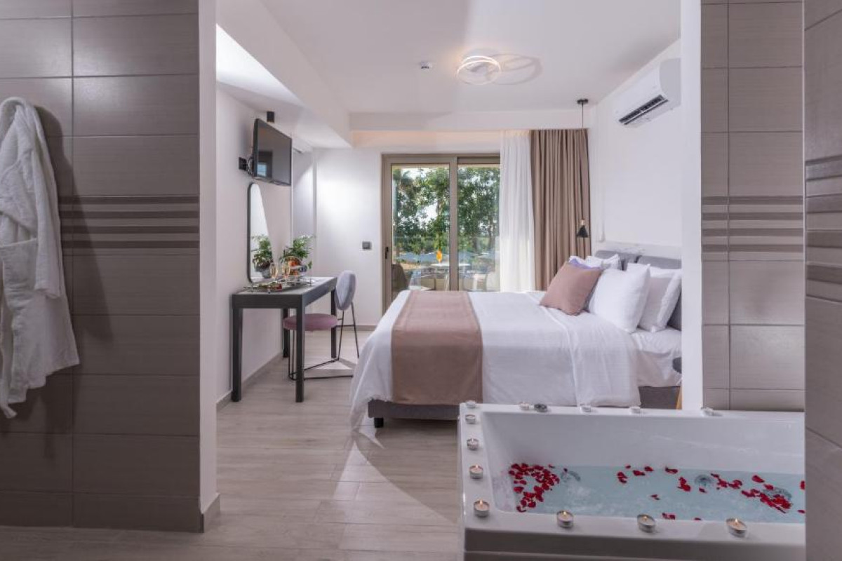 Imperial Palace - Adults Only