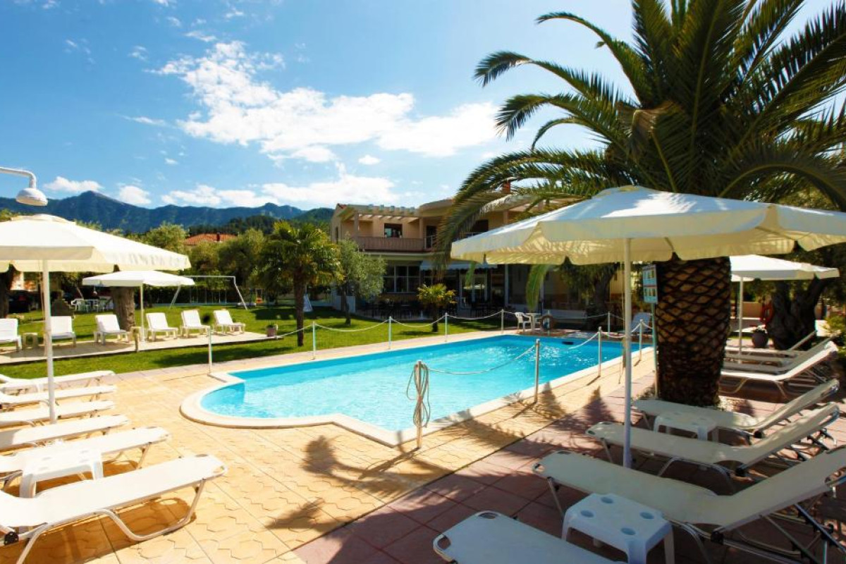 CHRISTA HOTEL - LIMENAS