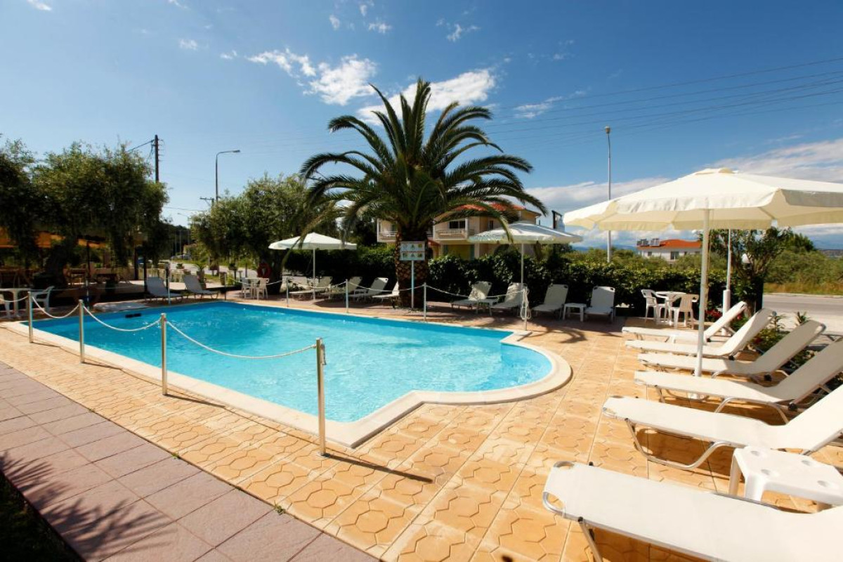 CHRISTA HOTEL - LIMENAS