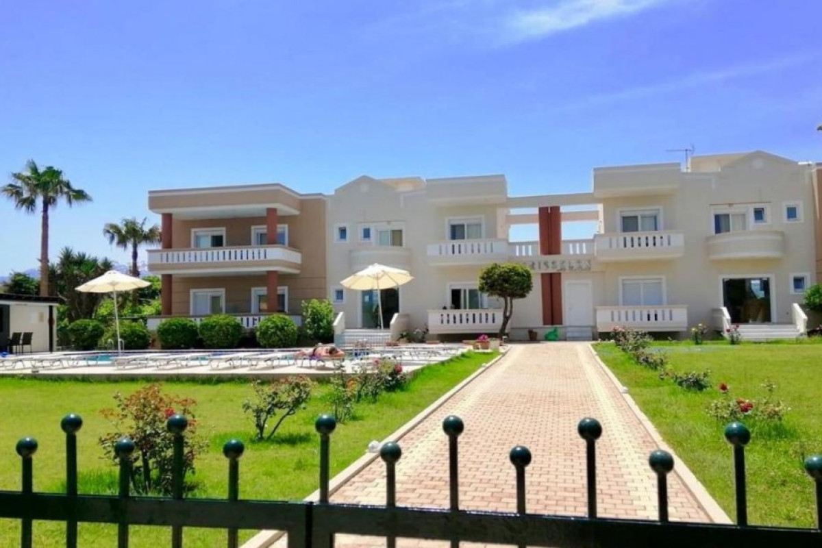 CHRISSELEN APARTMENTS