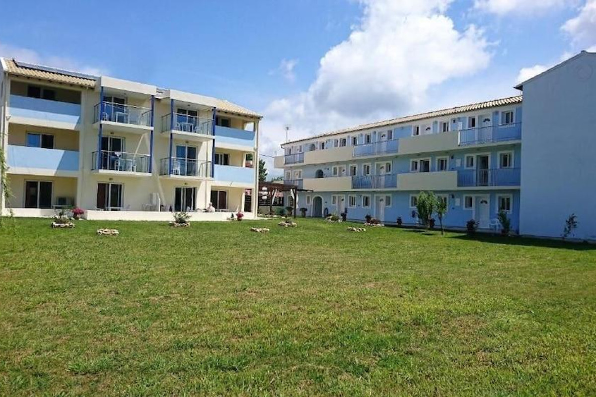 CHRISTAKIS HOTEL