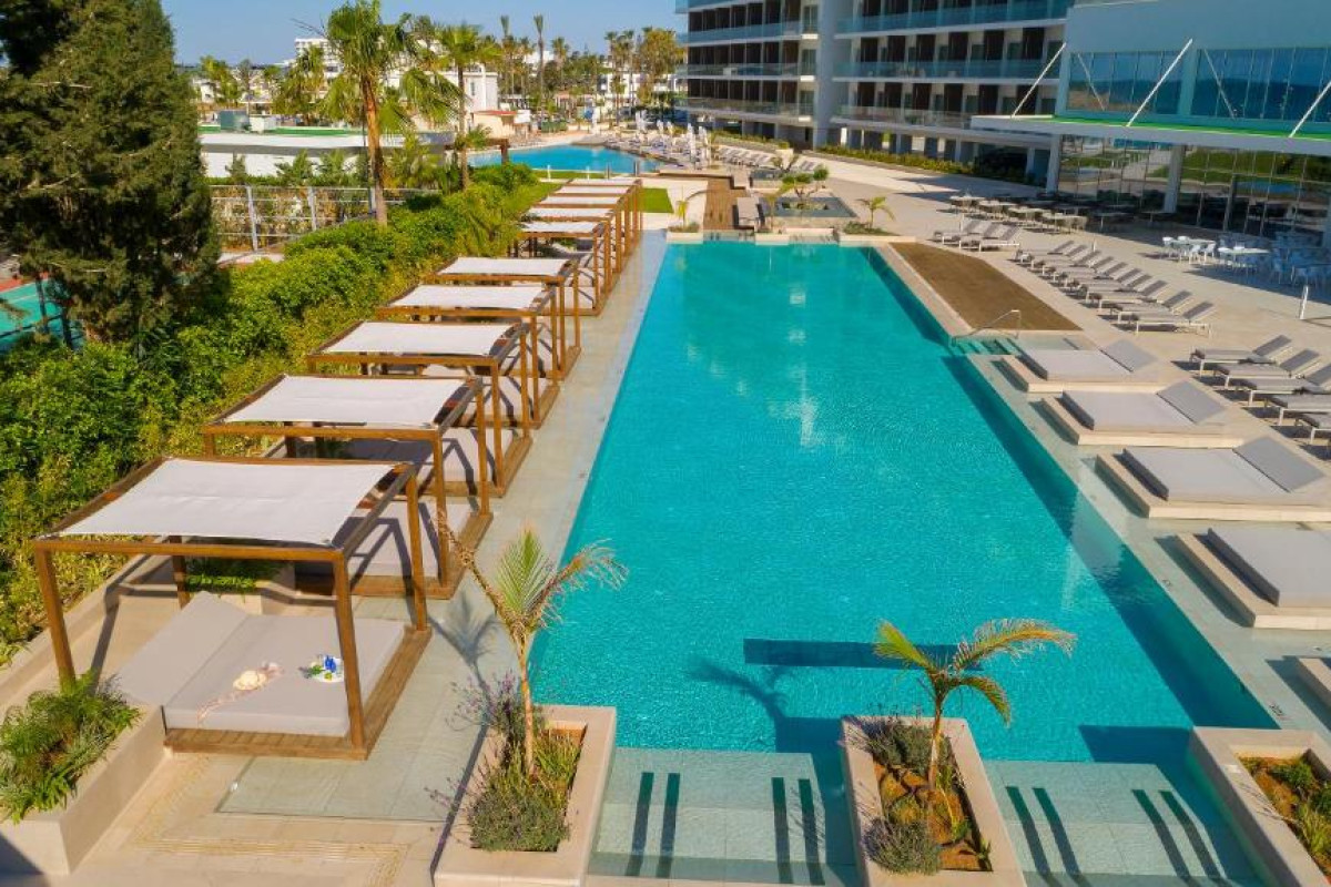 Chrysomare Beach Hotel & Resort