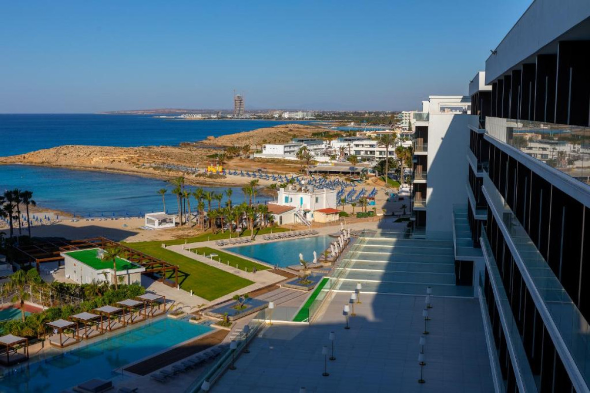 Chrysomare Beach Hotel & Resort