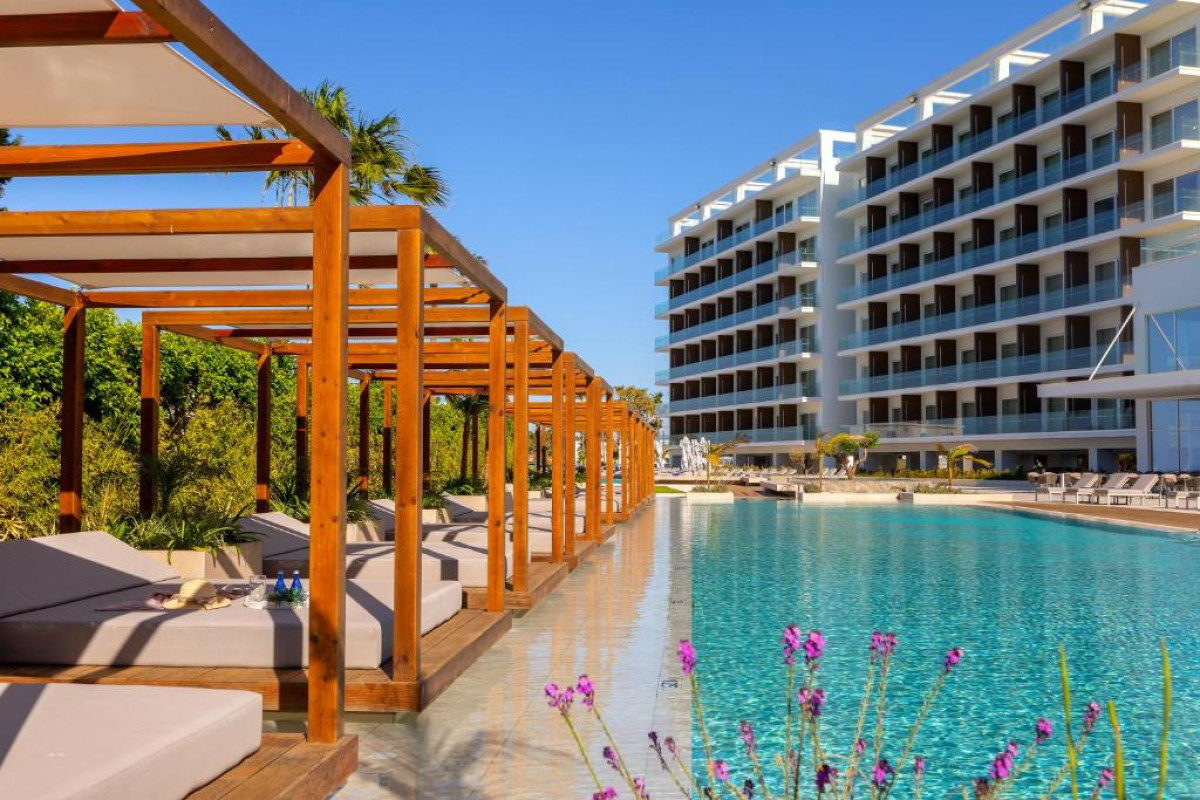 Chrysomare Beach Hotel & Resort