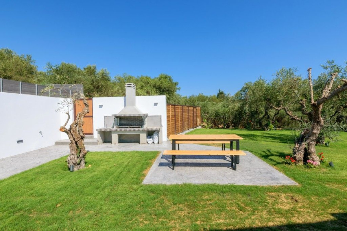 Cicada Villa