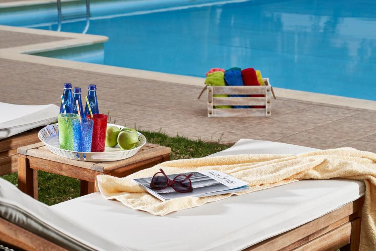 Civitel Attik Rooms  Suites