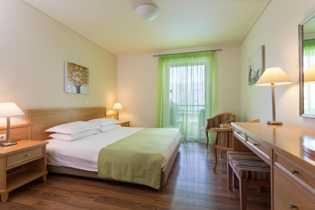 Civitel Attik Rooms  Suites